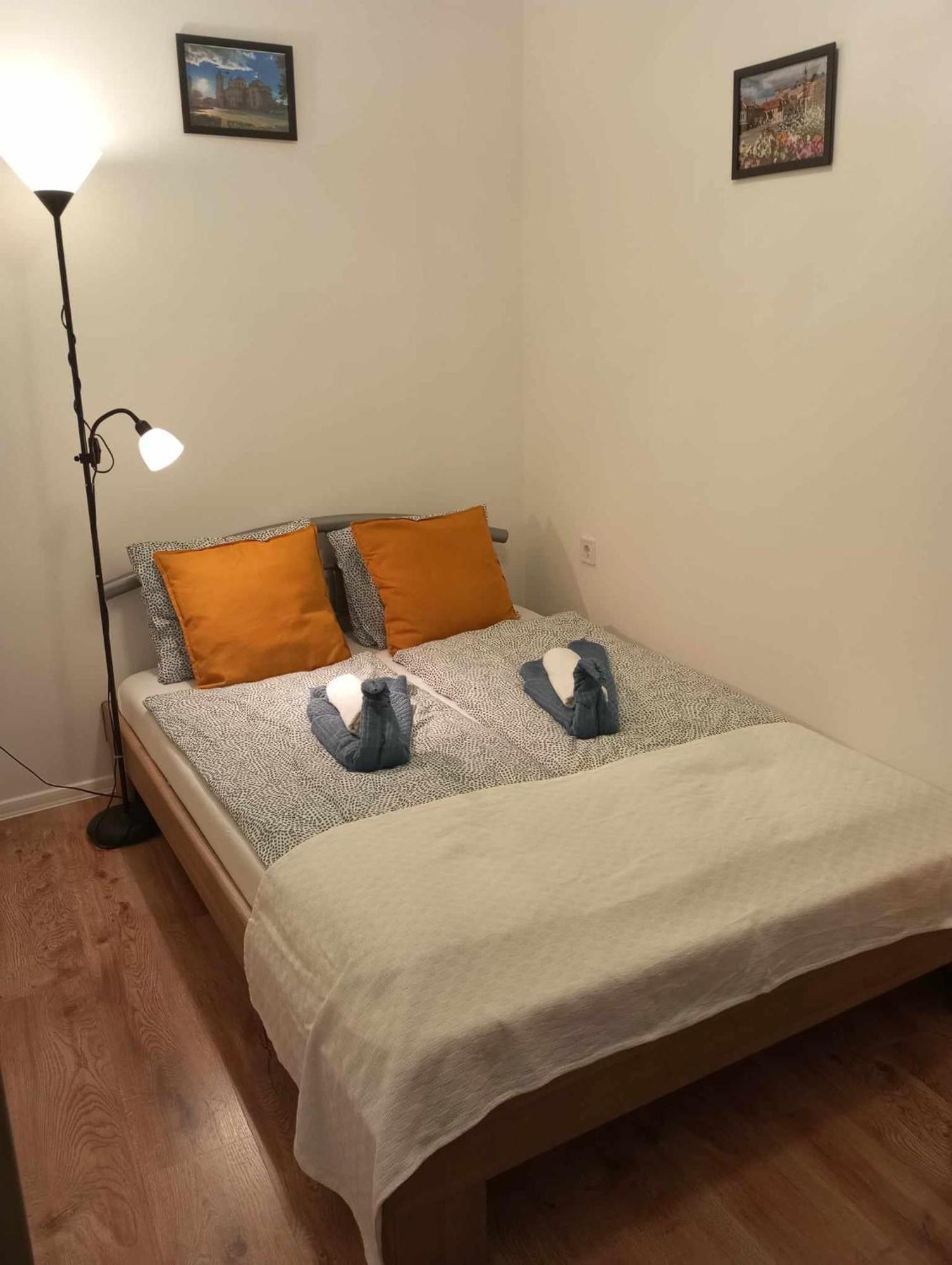 Milla Apartmanok Еґер Екстер'єр фото